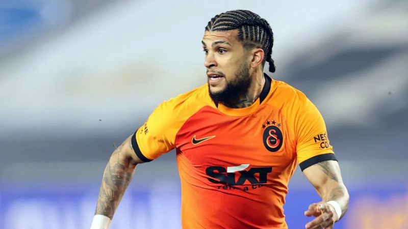 Galatasaray DeAndre Yedlin'le yolları ayırdı