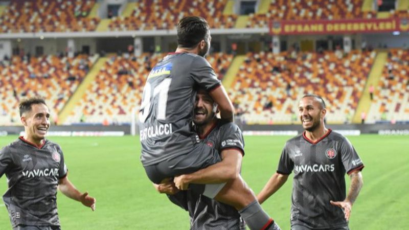 Karagümrük -  Yeni Malatyaspor maçı ne zaman, saat kaçta, hangi kanalda?