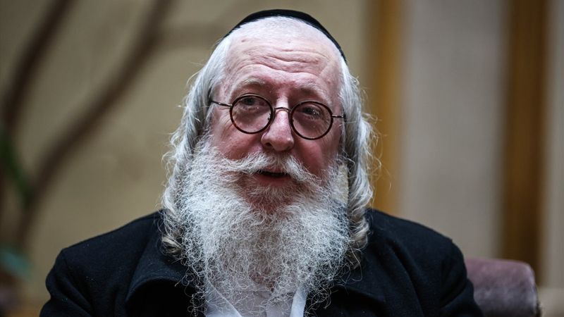 İstanbul'da kar nedeniyle camiye sığınan Haham İsrael Elbom o anları anlattı