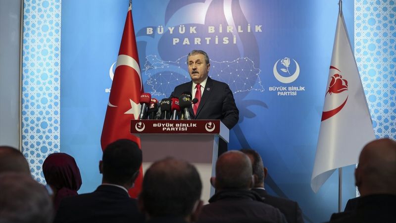 Mustafa Destici, partisinin 29'uncu kuruluş yıldönümünde konuştu