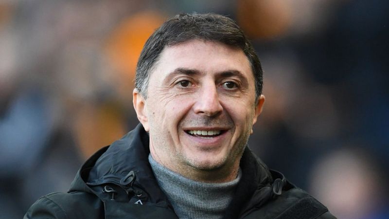 Şota Arveladze, Hull City ile ilk maçını kazandı