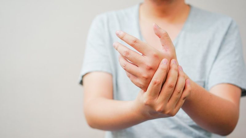 Hastalık habercisi ellerle ilgili 10 sağlık sorunu