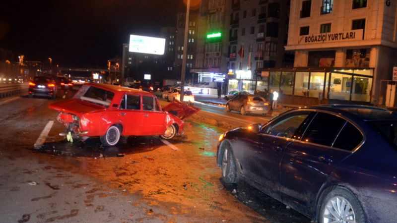 Avcılar D-100 karayolunda kaza