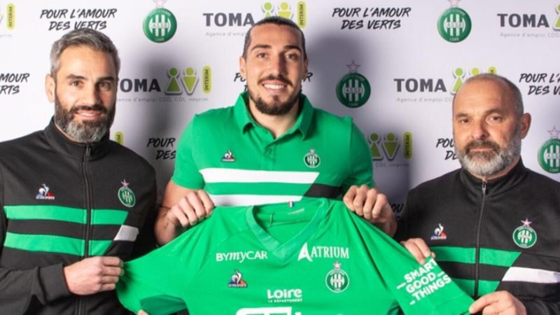 Enzo Crivelli resmen Saint-Etienne'de