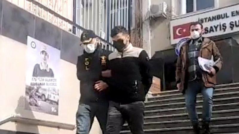 Avcılar'da 15 bin liralık tespih çalan hırsız yakalandı