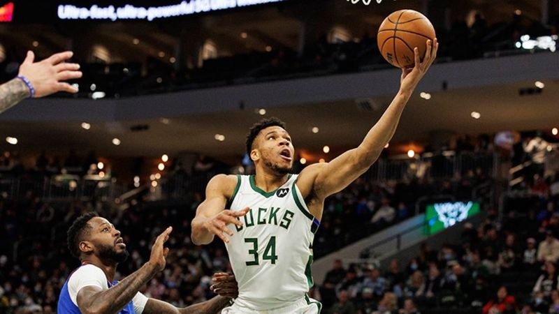 Antetokounmpo Jordan'ı geride bıraktı, Bucks kazandı