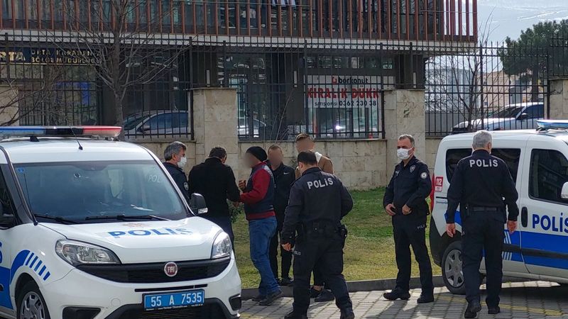 Samsun'da adliye çıkışı bıçaklı kavga