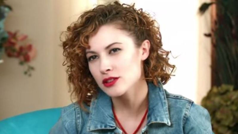 Alengirli bir hikaye! Güldür Güldür'ün Çiçek'i Açelya Topaloğlu'nun sevgilisi de baya ünlü...