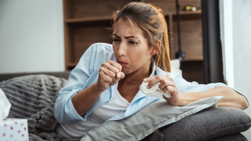 Aşılı ve aşısız kişilerde Omicron belirtileri