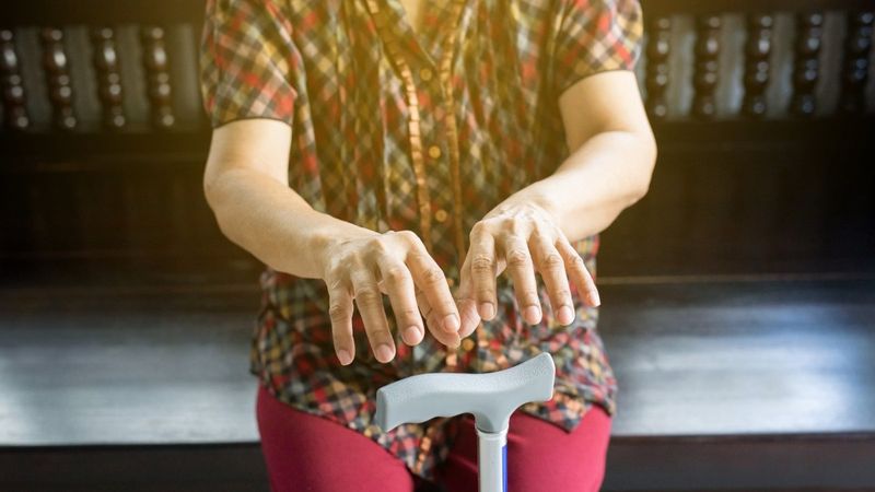 El titremesine neden olan 6 hastalık ve tedavi için ipuçları