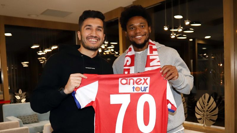 Antalyaspor, Luiz Adriano'yu transfer etti