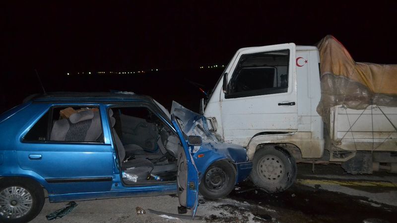 Tekirdağ’da gerçekleşen kazada, baba-oğul ağır yaralandı