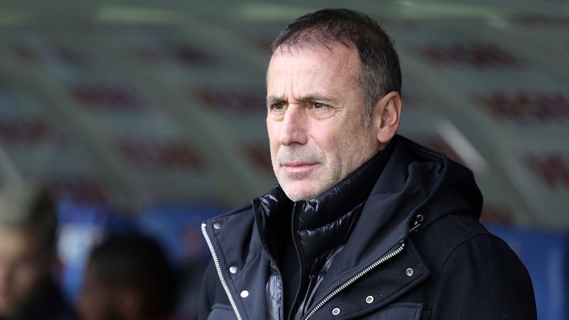 Abdullah Avcı: Doğru savunma şampiyon yapacak