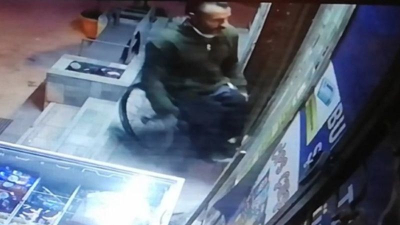 Zeytinburnu'nda engelli vatandaş, hırsızları tekerlekli sandalyesi ile kovaladı