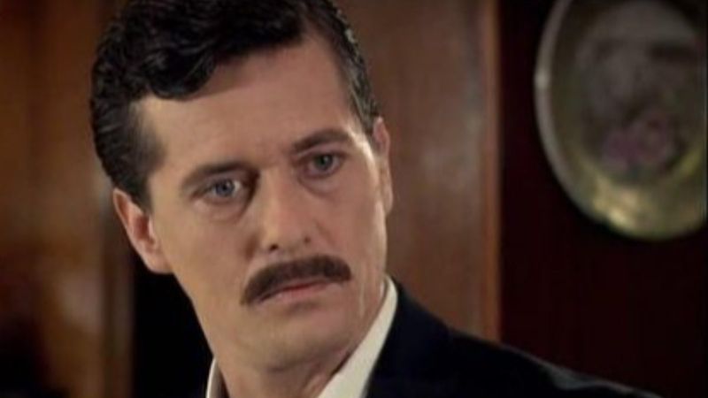 Oyunculuk artık rafta! Öyle Bir Geçer Zaman Ki'nin Soner'i bakın neye merak saldı...