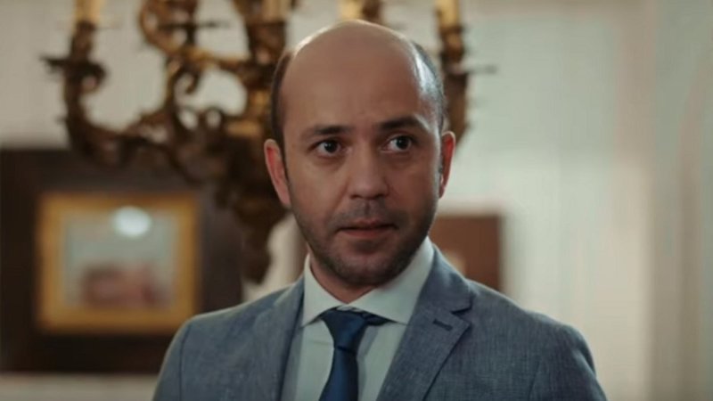 Evlilik Hakkında Her Şey'in Sergen'i Sarp Akkaya'nın eşi tanıdık çıktı! O meşhur programın...