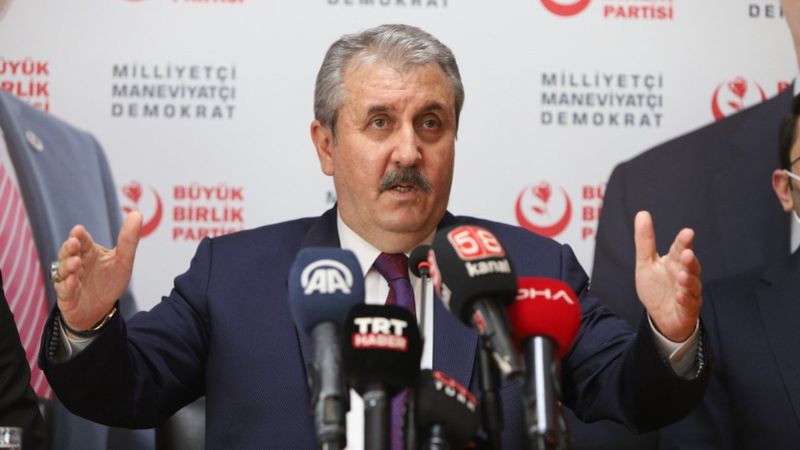 Mustafa Destici'den fatura paylaşan ünlülere: Medya şovmenleri