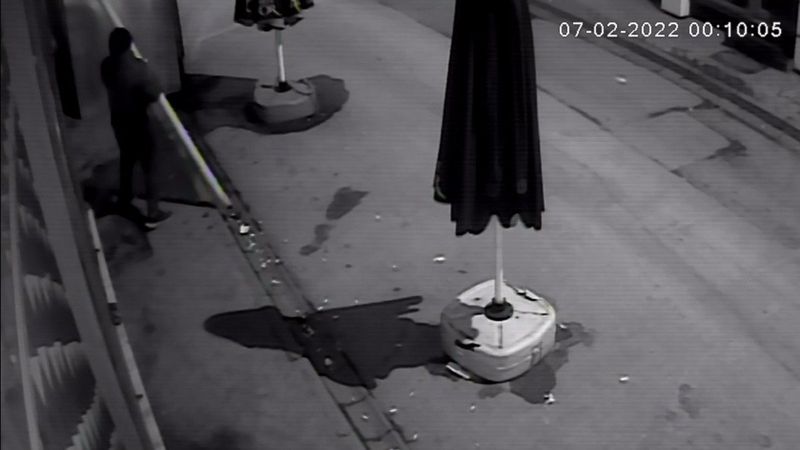 Eskişehir’de hırsız, yağmur tahliye borusunu çaldı