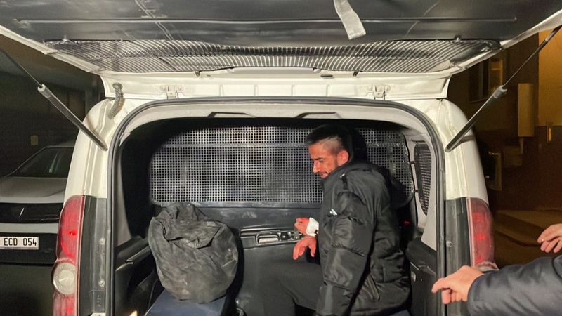 Bursa’da annesinin boğazını kesti, üvey kardeşini yaraladı