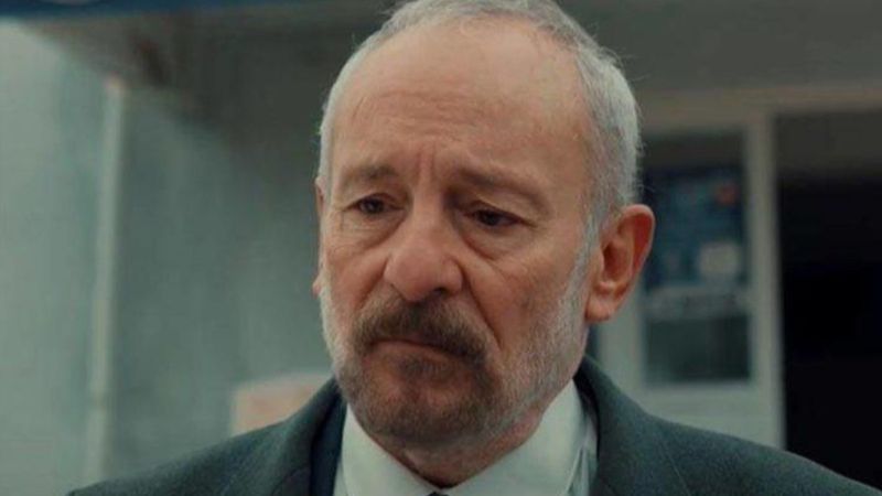 Gönül Dağı'nın inatçı başkanı Münir'in gerçek hayattaki eşi güzelliğiyle parmak ısırttı! 'Bu ne böyle ya'