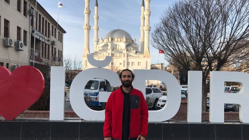 Iğdır'da işinden istifa eden adam dünya turuna başladı