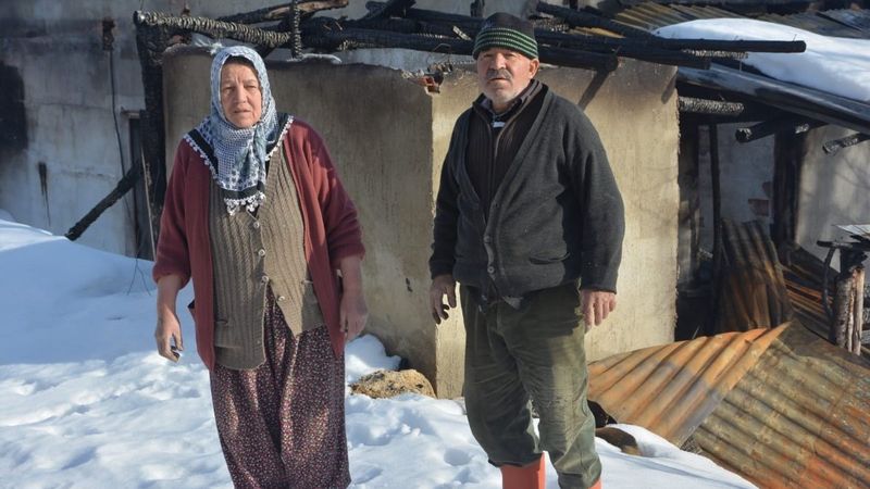 Afyonkarahisar'da evsiz kalan çift, Murat Kurum'dan yardım istedi