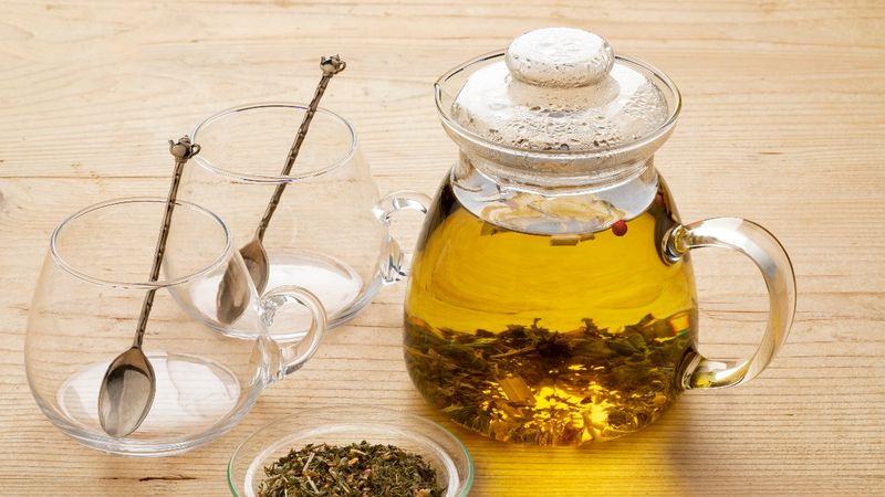 İdrar yolu enfeksiyonuna iyi gelen 9 doğal çay tarifi