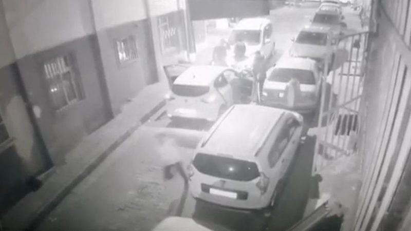 Kağıthane'de kimlik kontrolünden kaçış kamerada