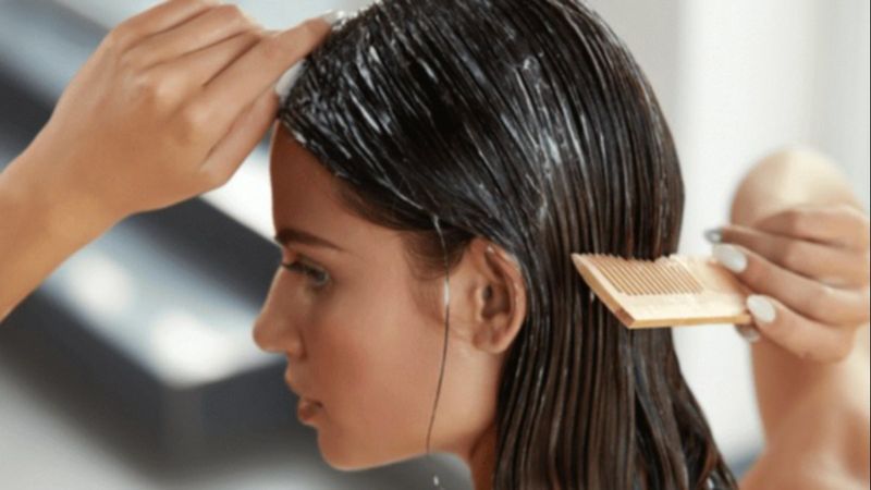 Kellikten 'U' dönüşü! Şampuana aspirin atmanın sonuçlarına bir bakın...