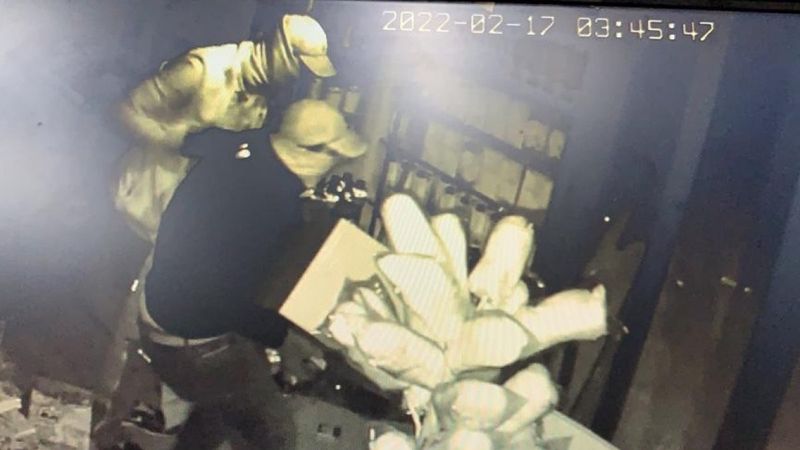 Bayrampaşa'da 'seni malın mı' deyip, çalmaya devam ettiler