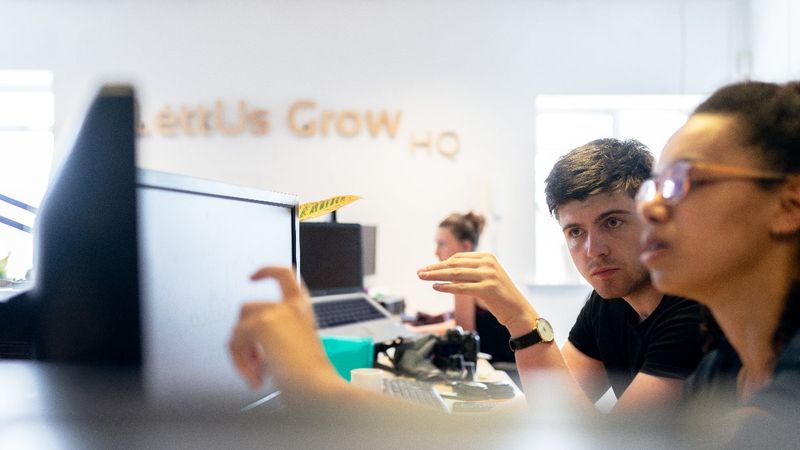 BPO Filipinler: Neden iş süreçlerinizde dış kaynak kullanmalısınız