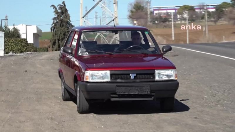 Tekirdağ'da 1999 model otomobilini kimseye satmıyor