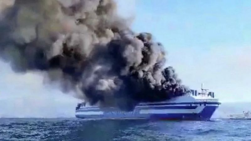 Yunanistan'da yanan gemiden kurtarılan Türkler yaşadıklarını anlattı