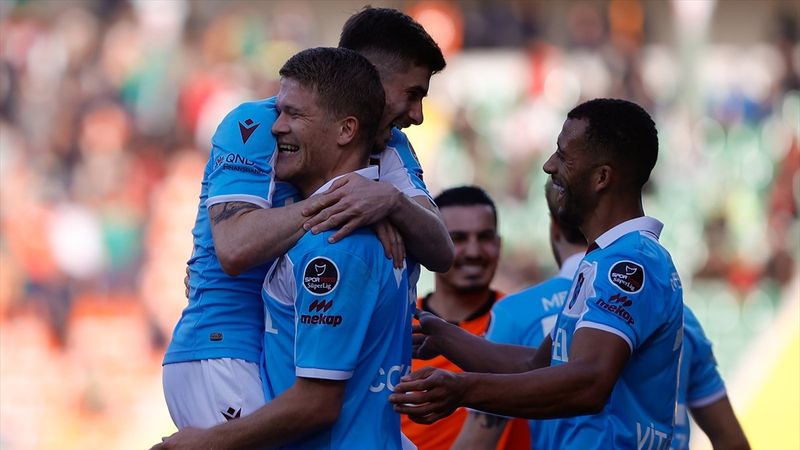 Trabzon basınından şampiyonluk başlıkları