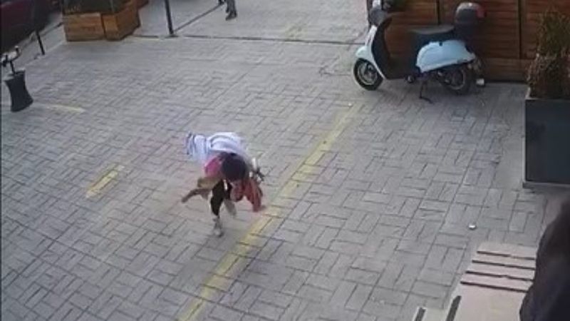 Bursa'da eski eşini öldüren polisin saldırısına ait yeni görüntüler