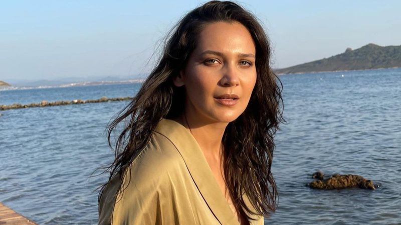 Gönül Dağı'nın Dilek'i Gülsüm Ali İlhan'dan makyajsız selfie! 'Hande'yi, Demet'i, Fahriye'yi sollar!'