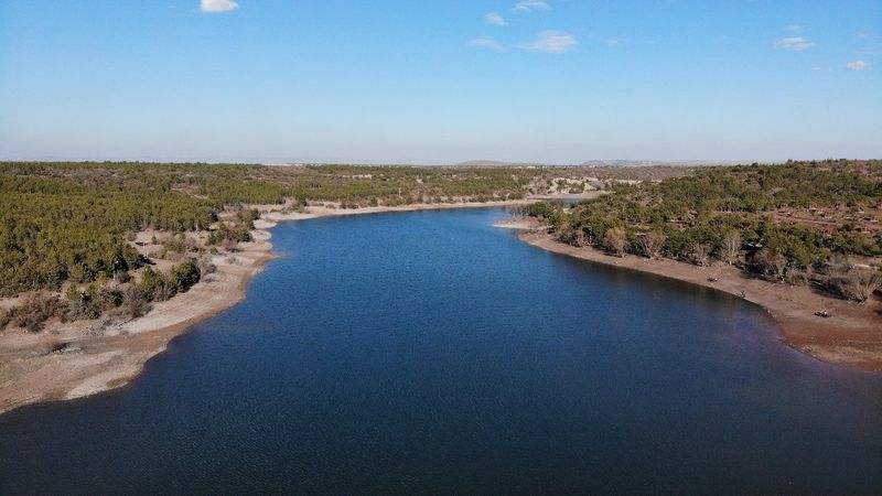 Eskişehir'de kuraklıkla gündeme gelen gölet, kışın canlandı