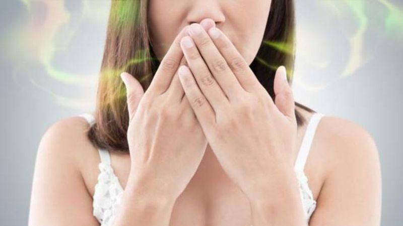 Geçmeyen ağız kokusu, kanser belirtisi olabilir