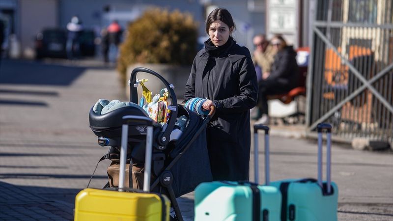 Polonya, Ukraynalı mülteciler için kabul noktaları oluşturdu
