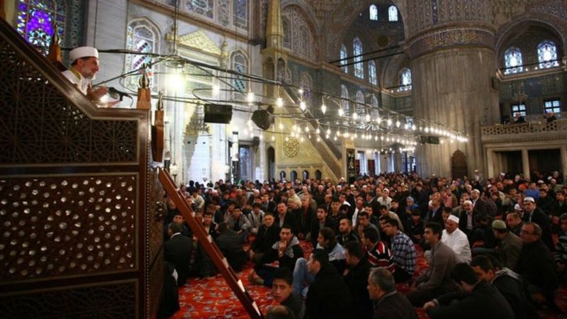 Diyanet 25 Şubat 2022 Cuma Hutbesi konusu ve metni: Müminin Miracı Namaz