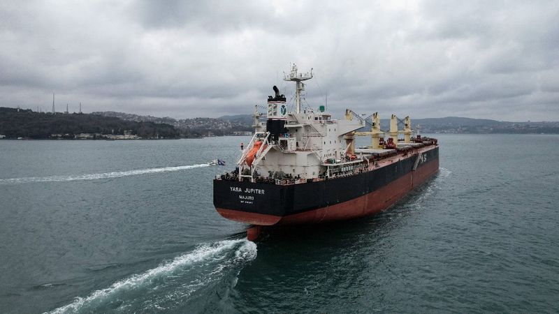 Odessa'da vurulan Türk gemisi İstanbul'a ulaştı