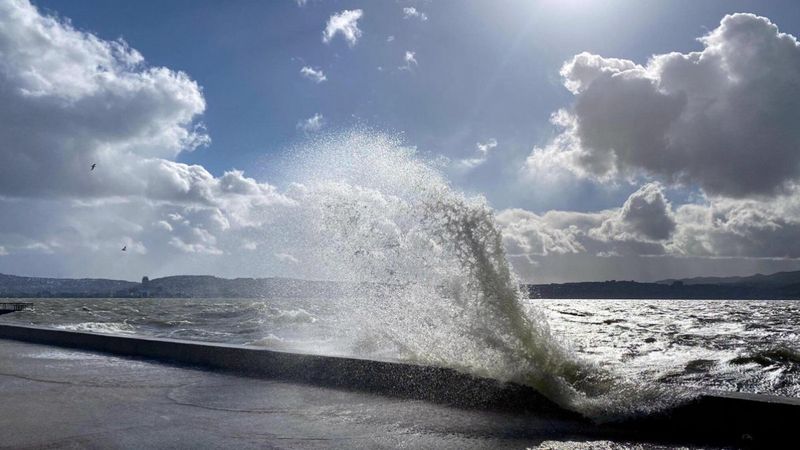 İzmir'de yarın için fırtına uyarısı