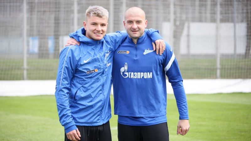 Zenit savaş karşıtı Rakitskiy'nin sözleşmesini feshetti