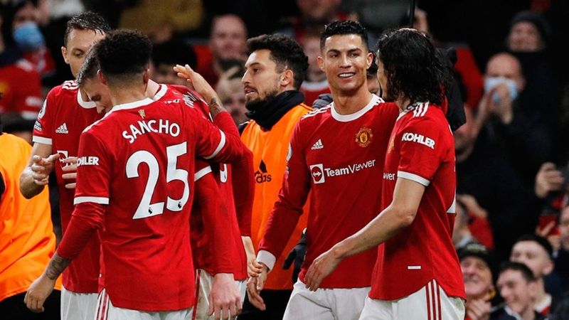 Manchester United Rus sponsoruna veda etti