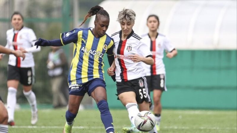 Kadın futbolunda Fenerbahçe, Beşiktaş'ı 2 golle mağlup etti