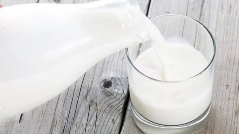 Miraç Kandili'nde neden süt içilir? İşte anlamı ve süte okunacak dua