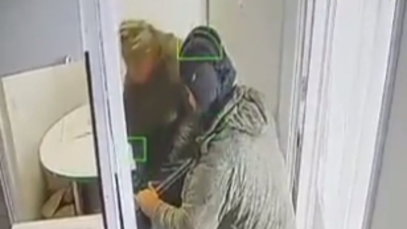 Rus askerleri Ukrayna'daki bankaları soydu