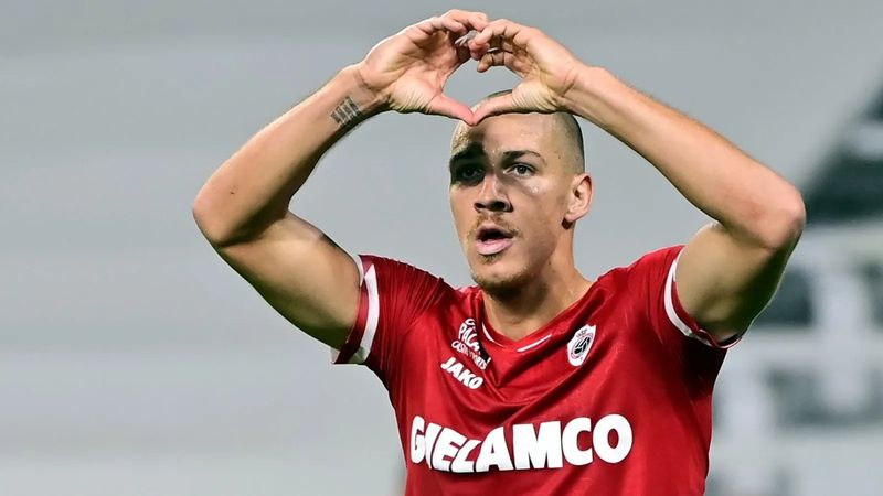 Fenerbahçe'nin eski oyuncusu Michael Frey durdurulamıyor