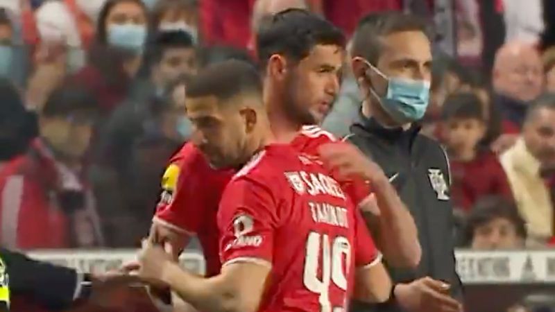 Ukraynalı Yaremchuk destek tezahüratı nedeniyle gözyaşlarını tutamadı