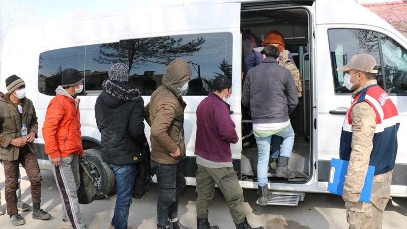 Van'da, 116 kaçak göçmen yakalandı